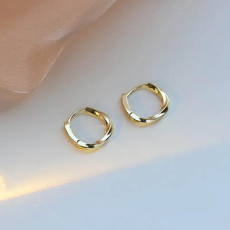 New Fashion Classics Simple Big Round Hoop Earrings for Women Circle Girls Shiny Delicate Party Womens Jewelry New Arrival 2025