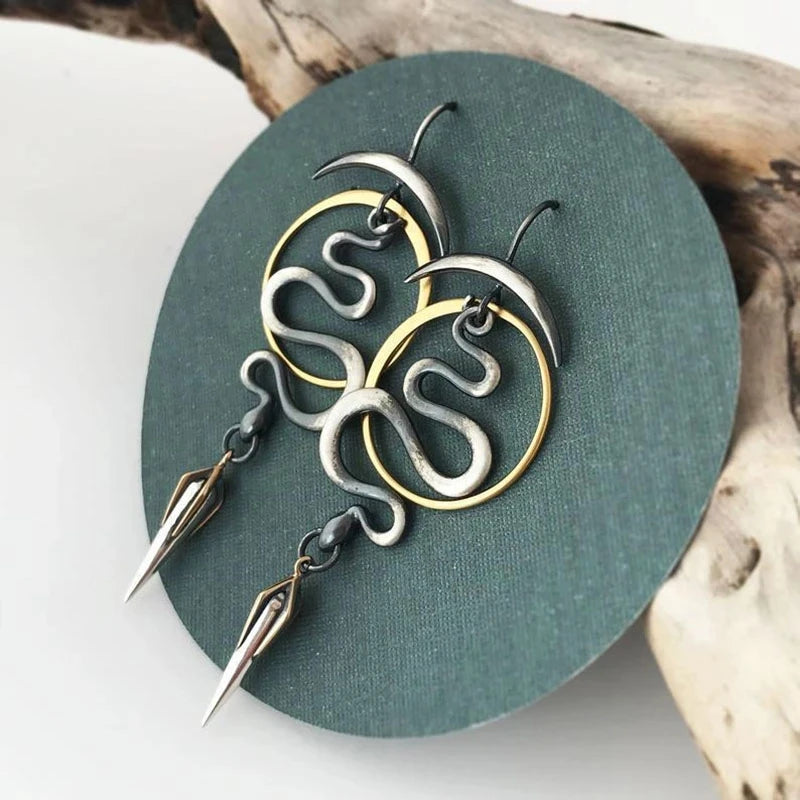 Creative Snake Irregular Geometric Spiral Earrings for Women Vintage Female Awl Small Pendant Earrings oorbellen