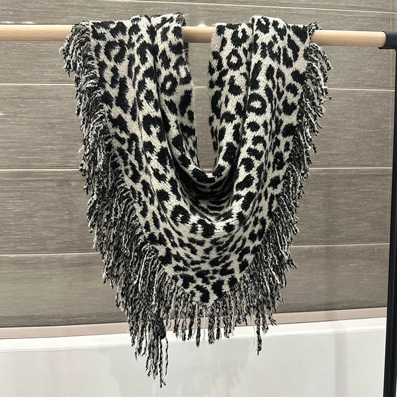 Knitted Scarf - Triangle Shawl
