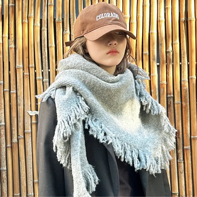 Knitted Scarf - Triangle Shawl